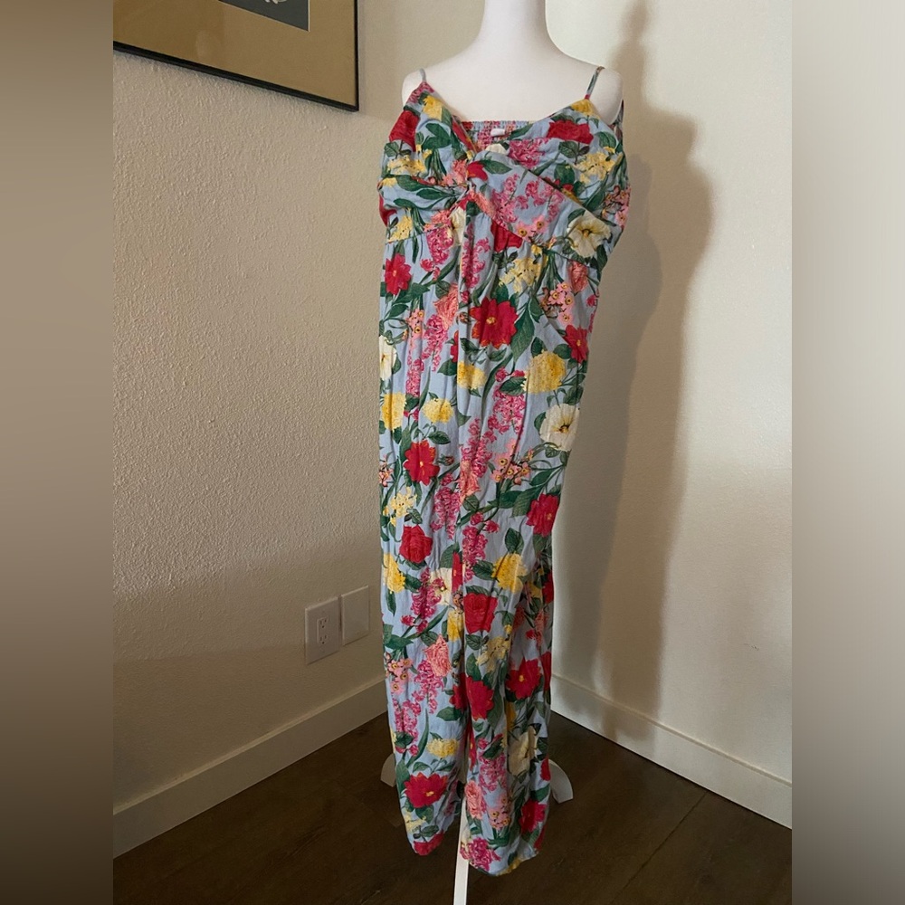 Floral Print jumpsuit with pockets